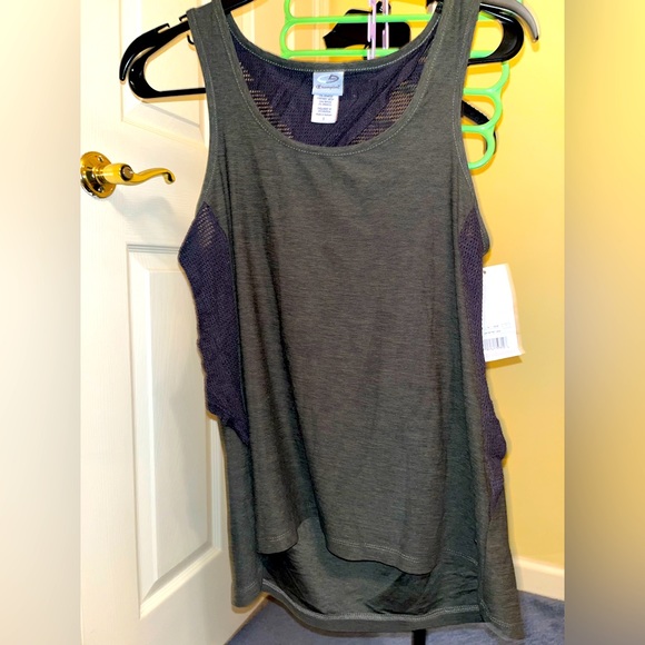 Women’s Champion Tank Top- size small- **NEVER WORN** - Picture 1 of 5